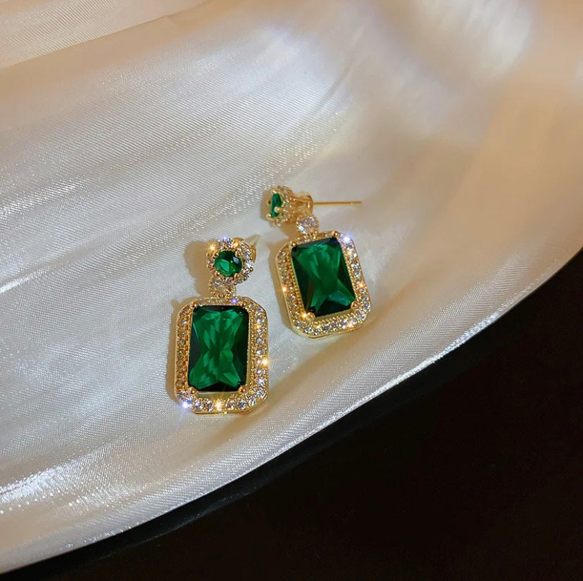 Emerald Danglers Earrings