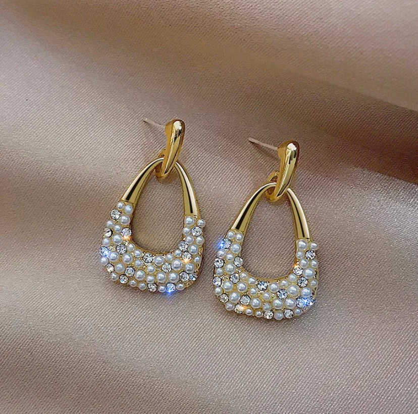 Droplet Shape Pearl & Diamond Studded Earrings