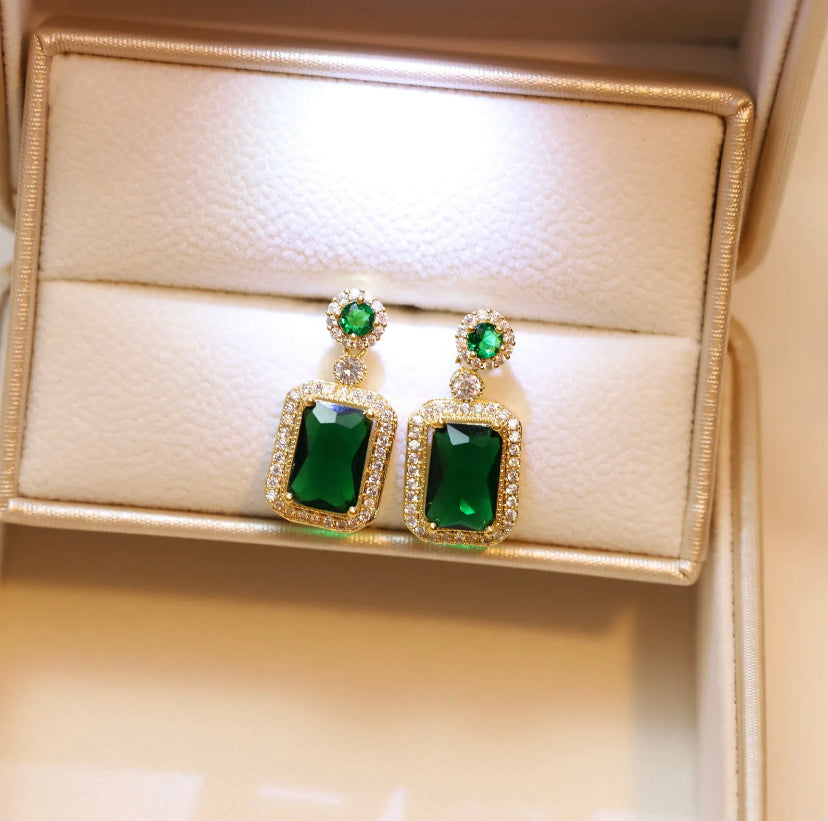 Emerald Danglers Earrings