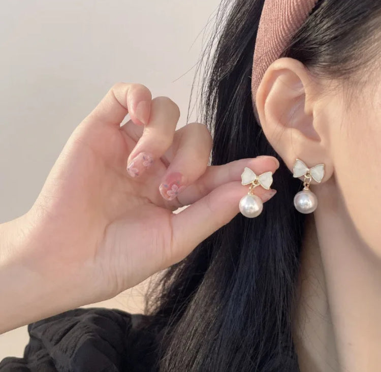 Cute Pearl Earrings