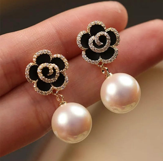 Black Flower Pearl Danglers