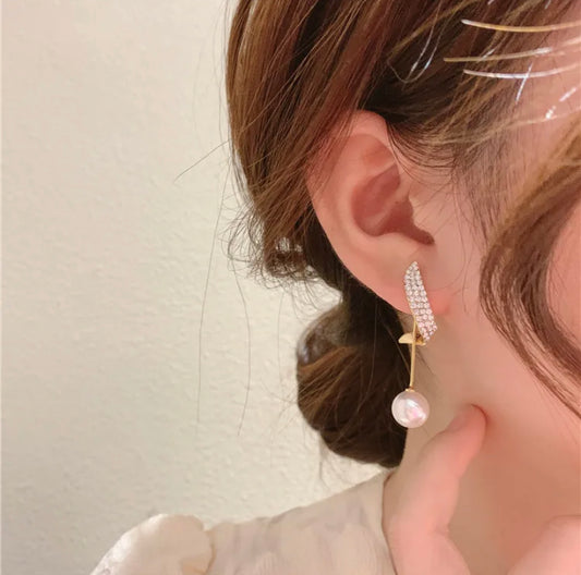 Delicate Pearl Zirconia Danglers