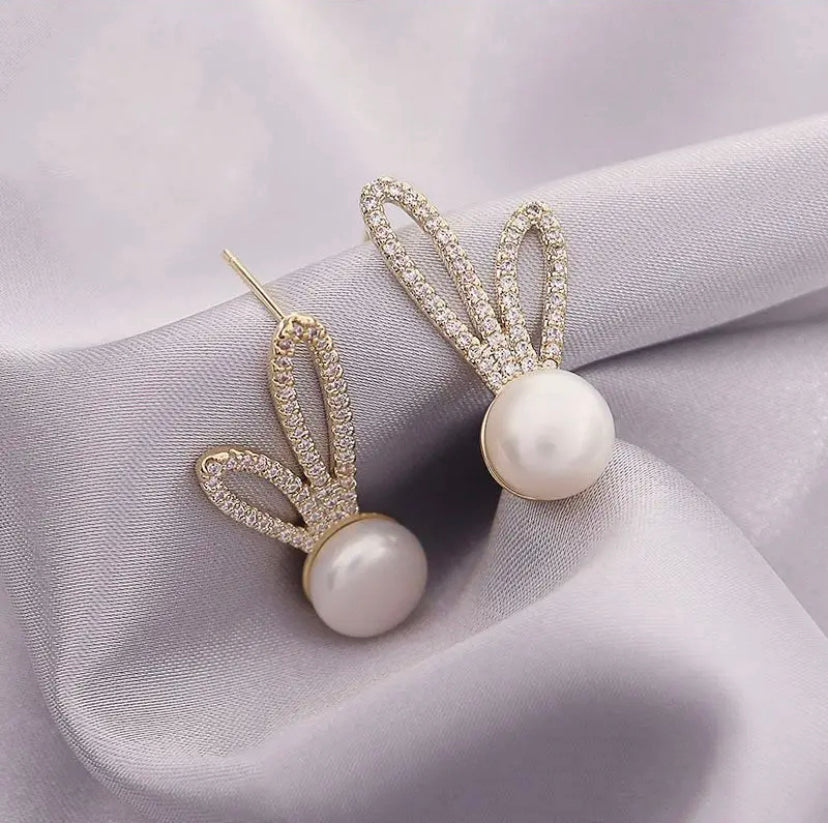 Rabbit Pearl Earrings