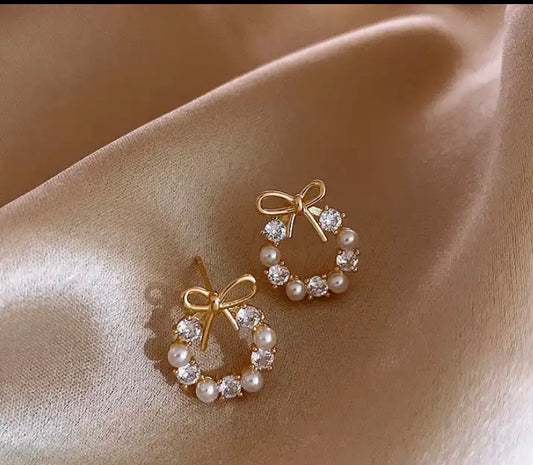 Bow Pearl Stud Earrings