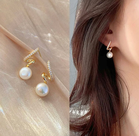Twisted Pearl Earrings