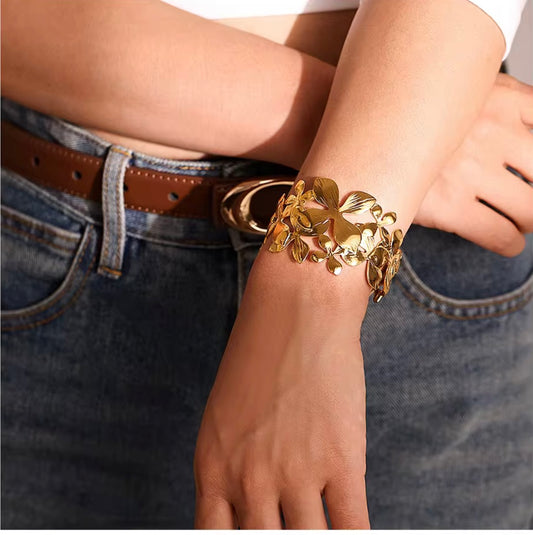 Regal Flora Bracelet