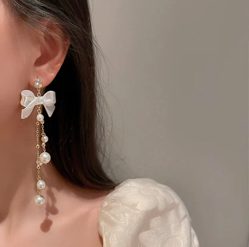Bow Knot Pearl Danglers