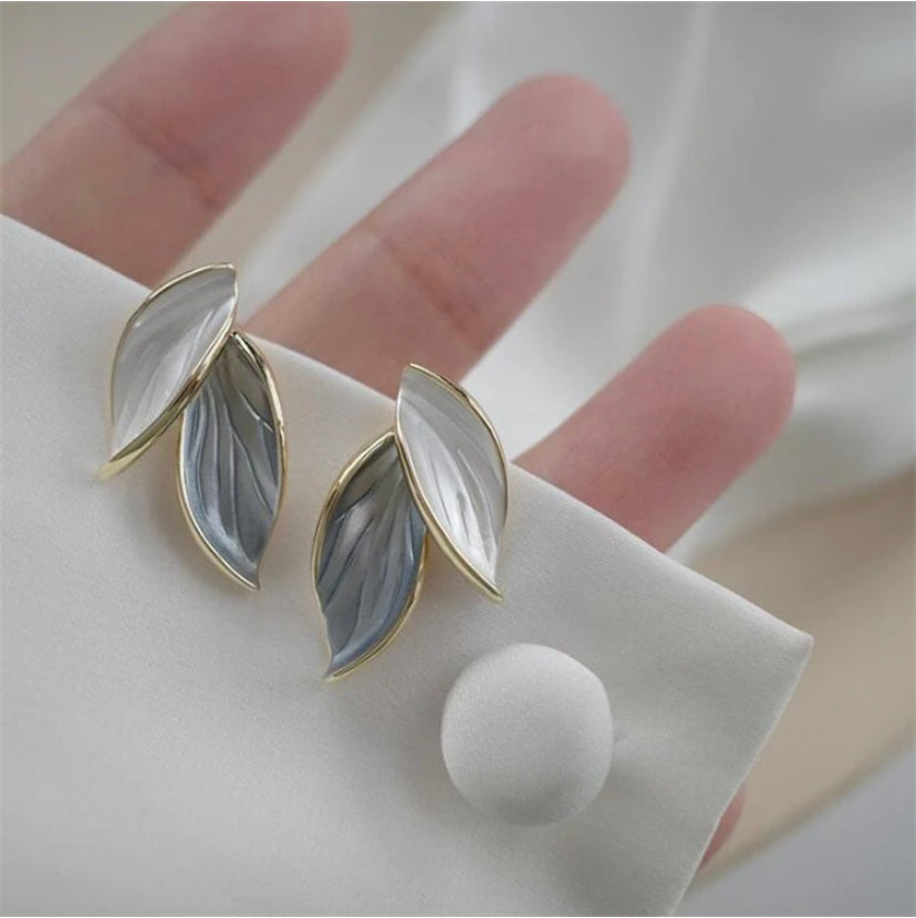 White & Grey Leaf Studs
