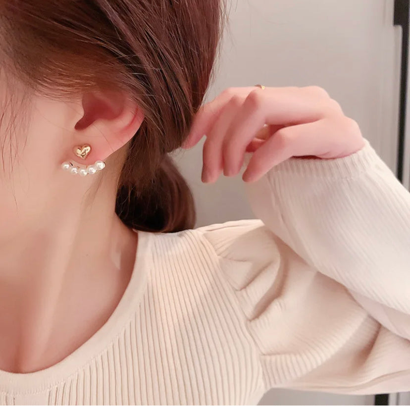 Pearl Ear Studs