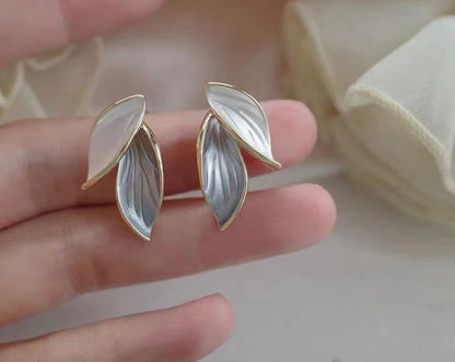 White & Grey Leaf Studs